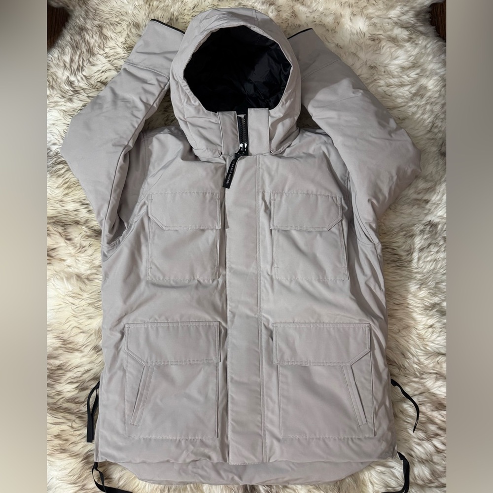 Canada Goose Mens Maitland parka Size 2XL in Limestone Style 4550M